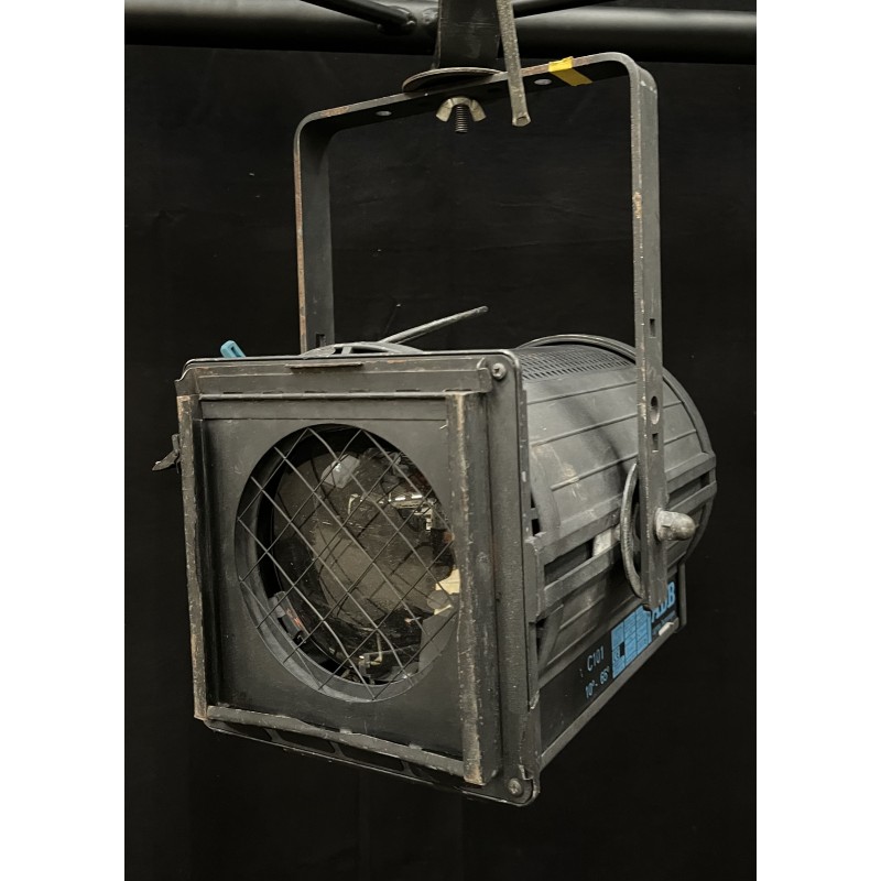Projecteur PC 1000W ADB C101